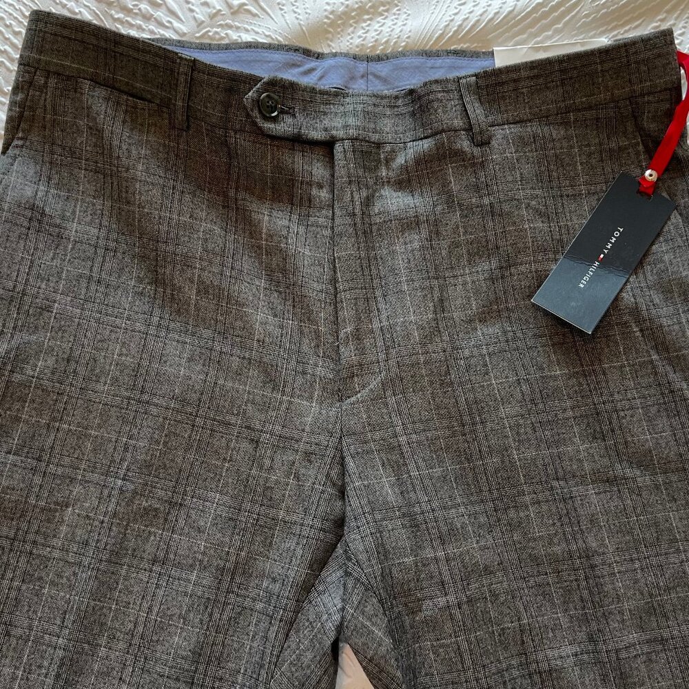 Men's Tommy Hilfiger Grey Glen Plaid Tyler Suit Separate Pant Size 34Lx32L NWT - Picture 2 of 5